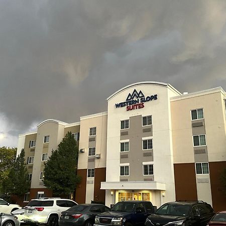 Western Slope Suites Parachute Bagian luar foto
