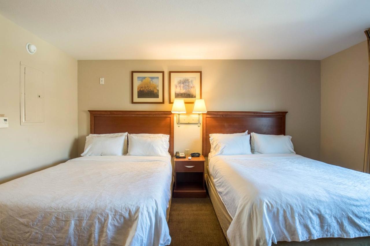Western Slope Suites Parachute Bagian luar foto