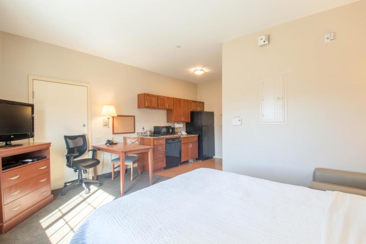 Western Slope Suites Parachute Bagian luar foto